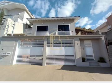 Casa · 210m² · 3 Quartos · 2 Vagas · Casa moderna em Jardim Vitoria - Poços de Caldas