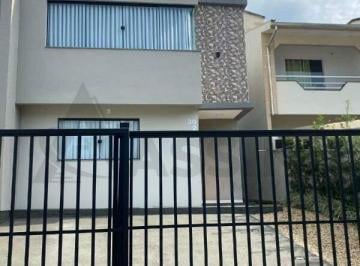 Casa · 84m² · 2 Quartos · 2 Vagas · Casa com 2 suítes no bairro Dom Joaquim!
