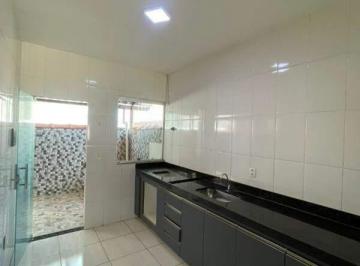Casa · 90m² · 2 Quartos · 1 Vaga · Casa Individual para Aluguel no Bairro petropolis