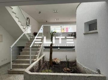 Casa · 246m² · 4 Quartos · 4 Vagas · Sobrado para Aluguel Comercial ou Residencial na Vila Bastos (Santo André) com 4 Suítes e Piscina