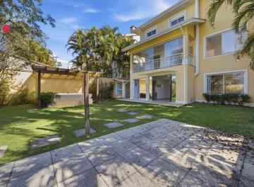 Casa · 280m² · 4 Quartos · 4 Vagas · Casa a venda em condomínio fechado com 280M2 na melhor localização na Granja Viana próximo ao shoppi