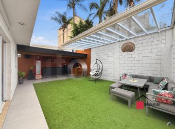 Casa · 350m² · 3 Quartos · 4 Vagas · Casa de alto padrão à venda porteira fechada no condomínio Quinta da Vila Real, Granja Viana, 3 suít