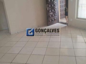 Casa · 65m² · 3 Quartos · 2 Vagas · Casa para alugar em Diadema (Vila Nogueira) com 3 quartos, 2 vagas e 2 banheiros