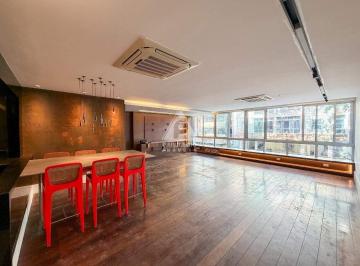 Apartamento · 173m² · 3 Quartos · 2 Vagas · Apartamento de 3 Quartos com Vaga na Quadra da Praia do Leblon/RJ