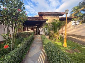 Casa · 150m² · 3 Quartos · 3 Vagas · Casa Residencial para Aluguel em Niterói (São Francisco) • 3 Quartos (2 Suítes) • 3 Vagas
