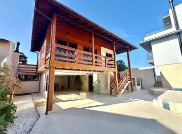 6568ac9d7ae3130e6822225af87af981801ea605 · Casa com 3 dormitórios à venda - Campeche - Florianópolis/SC