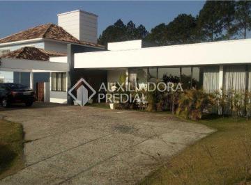 Casa · 288m² · 3 Quartos · 4 Vagas · Casa no Terra Ville, com 3 suítes.