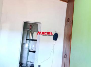 Casa · 193m² · 3 Quartos · 2 Vagas · casa em ótima localização área mista com quatro dormitórios garagem para dois carros ,portão eletrõn