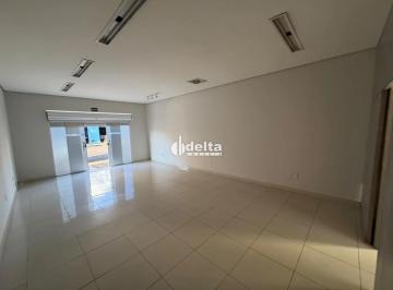 Comercial · 50m² · Loja disponível para locação no bairro Vigilato Pereira em Uberlândia-MG.