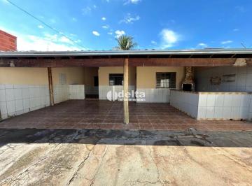 Casa · 250m² · 2 Quartos · 3 Vagas · Casa com 2 quartos disponível para locação e venda no bairro Maravilha em Uberlândia MG.