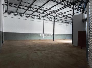 Comercial · 300m² · 4 Vagas · Galpão disponível para locação no bairro Jardim Europa em Uberlândia-MG