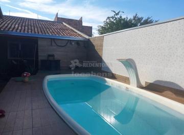 Casa · 166m² · 3 Quartos · 2 Vagas · Casa Térrea Bairro Jardim Simões.