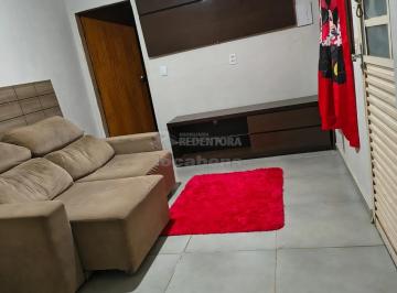 Casa · 183m² · 5 Quartos · 4 Vagas · Três casas com entradas independentes no Bairro Nova Esperança