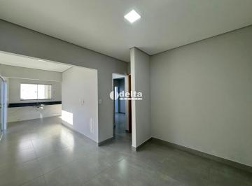 Casa · 200m² · 3 Quartos · 1 Vaga · Casa com 3 quartos sendo 1 suíte disponível venda no Shopping Park em Uberlândia-MG