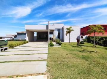 Casa · 170m² · 3 Quartos · 3 Vagas · Casa de Esquina à Venda no Ninho Verde II | 3 Dormitórios | Piscina