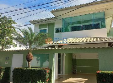 Casa · 231m² · 3 Quartos · 1 Vaga · Casa com 03 quartos sendo 02 suítes em condomínio