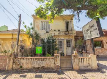 Casa · 200m² · 6 Quartos · Sobrado com 06 quartos, 2 andares com Entrada independente.