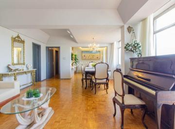 Apartamento · 184m² · 3 Quartos · 1 Vaga · Apartamento de 03 quartos, com ampla suíte e vaga no Centro Histórico na cidade de Porto Alegre