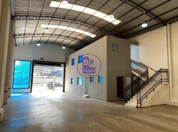 Comercial · 650m² · Aluga/Vende Barracao 650m2 | mezanino de 50m2 | Pe direito 9m| Zona Norte na Av. Winston Churchill