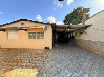 5brxctk2ytu2mzk3odfiyji0_md · Casa Ampla em Terreno de 363 m² | Excelente Potencial Comercial