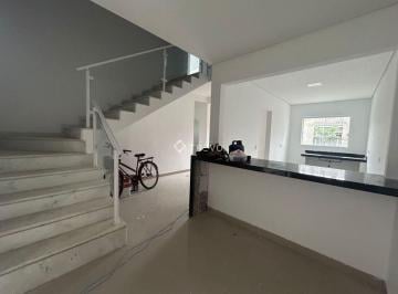 kfs45sm2owy2mdu4ognlodk0_md · Casa para Alugar com 3 quartos, 3 banheiros 77m² por R$ 3.500