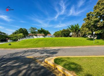 Terreno · 1m² · Terreno à venda no Condomínio Palos Verdes, Granja Viana. Lote de esquina com 1.121 m², plano, limpo