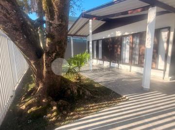 Casa · 109m² · 3 Quartos · Casa à venda com piscina, em Praia de Leste, PONTAL DO PARANA - PR