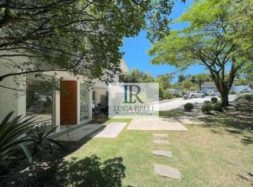 09ee23766e3c77f4f63e606c4d61dc633d14abc4 · Casa com 4 dormitórios para alugar, 541 m² por R$ 28.421,73/mês - Altos de São Fernando - Jandira/SP