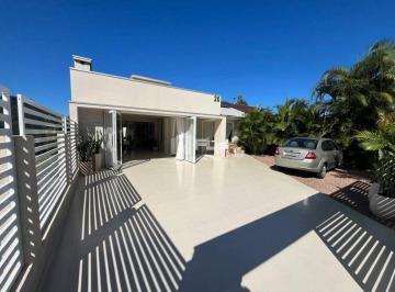 Casa · 145m² · 4 Vagas · CHARMOSA CASA TÉRREA PRÓXIMA DA KG CONCRETOS