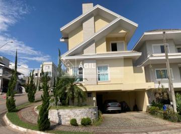 Foto 01 · Casa a venda Sobrado com 3 suítes no Condomínio Mantiqueira - São José dos Campos - SP
