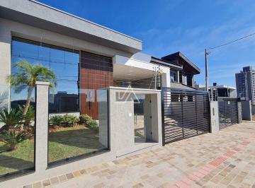Casa · 194m² · 2 Vagas · CASA COM TRÊS SUÍTES | BAIRRO CIDADE NOVA | PASSO FUNDO/RS