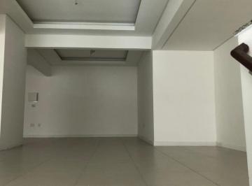 Comercial · 167m² · 1 Vaga · Comercial à venda - em Meia Praia