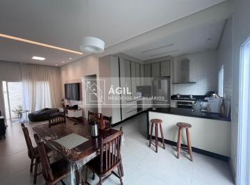 Foto 01 · Vende-se Casa Térrea no Condomínio Portal da Serra no Urbanova - São José dos Campos