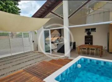 1000018032.jpg · Casa térrea com piscina 3 suítes no condomínio Vila Branca 1 à venda