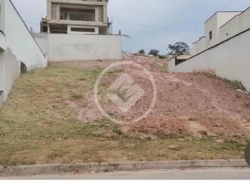 Terreno · 388m² · Apresentamos este excelente terreno, perfeito para construir o lar que você sempre sonhou! Localizad