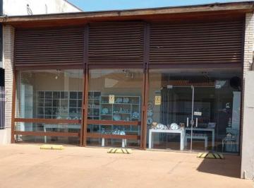 Casa · 156m² · 3 Vagas · Casa Comercial para Alugar em Piracicaba (Bairro Alemães) — 4 Salas, 2 Banheiros e 3 Vagas
