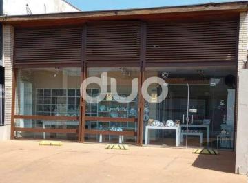 Casa · 156m² · 3 Vagas · Casa Comercial para Alugar em Piracicaba (Bairro Alemães) — 4 Salas, 2 Banheiros e 3 Vagas