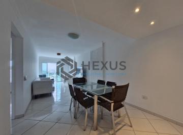 Foto · Apartamento reformado com varanda a 100m da praia no Tombo, Guarujá