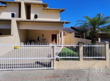 Casa · 137m² · 3 Quartos · 2 Vagas · Casa semi mobiliada a venda em Rodeio.