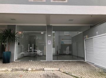 Comercial · 50m² · 4 Vagas · Sala comercial para locação em Indaial.