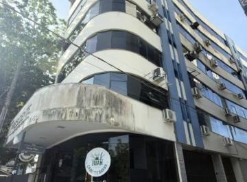 Comercial · 48m² · Sala comercial no Centro de Blumenau.