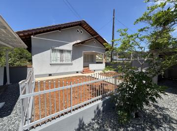 Casa · 180m² · 3 Quartos · 1 Vaga · Casa mobiliada para locação no bairro Itoupava Central - Blumenau/SC