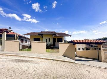 Casa · 546m² · 4 Quartos · 2 Vagas · Casa Completa com Área de Festas e Piscina | 4 Quartos | Fortaleza – Blumenau