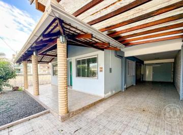 Casa · 232m² · 5 Quartos · 3 Vagas · Casa Residencial ou Comercial com 232 m² e 5 Quartos no Bairro Água Verde