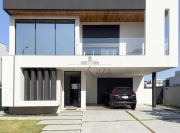 Casa de 4 quartos, São José dos Campos · Casa mobiliada no Urbanova Condomínio Residencial Alphaville II 4 suítes 340m².