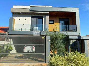 Casa · 224m² · 4 Quartos · 4 Vagas · Sobrado semimobiliado