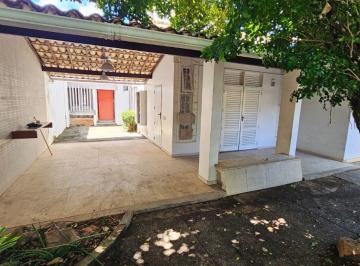 Comercial de 4 quartos, Salvador · Casa em área comercial na Pituba, próxima ao Itaigara, com dois pavimentos, atividades diversas