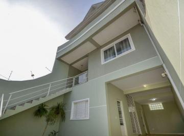 Casa de 3 quartos, Curitiba · Sobrado próximo ao centro de Curitiba