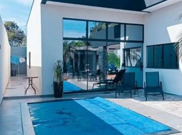 Casa de 3 quartos, Mogi das Cruzes · Casa de 190 m² com 3 quartos à venda na Vila Mogilar