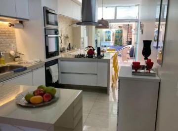 Casa de 3 quartos, São Paulo · Casa de 170 m² com 3 quartos à venda no Jardim Petrópolis